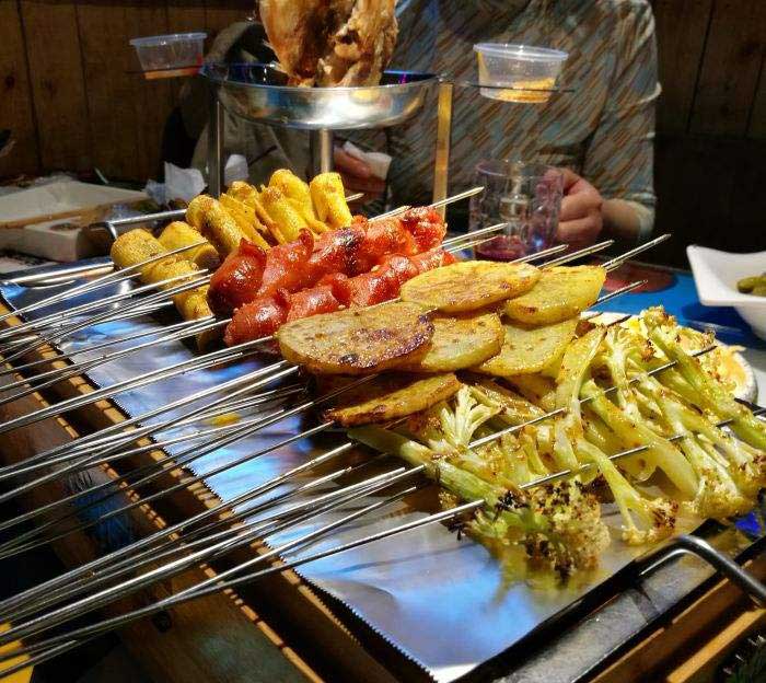 独山子音乐烧烤吧